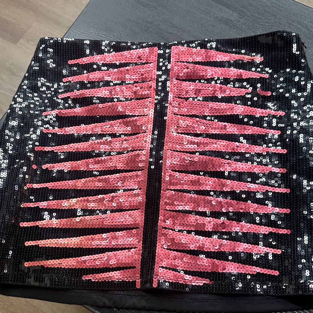 BEBE Sequin Black and Pink Mini Skirt Sz XL